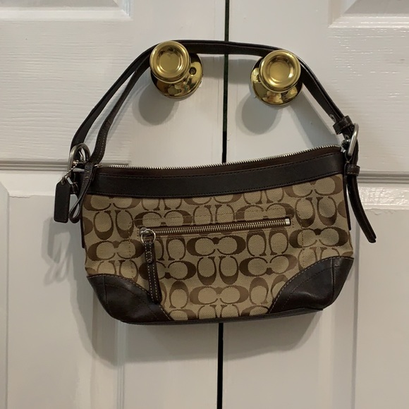 Coach purse - Picture 4 of 10